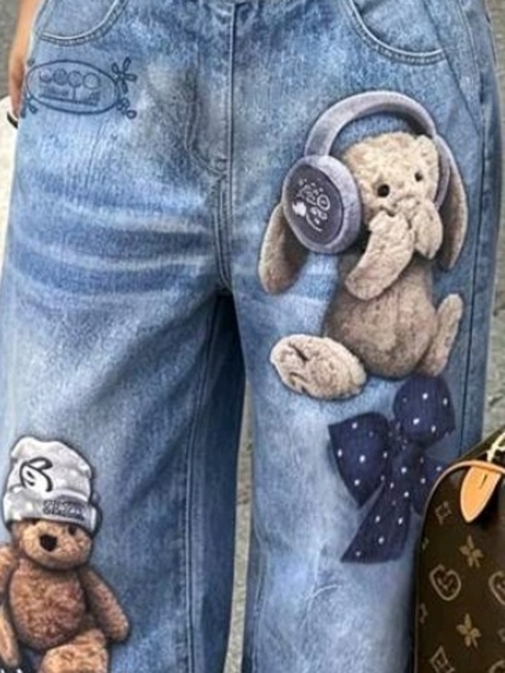 Light Wash Teddy Pants with Navy Bow